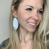 Metallic Fringe Feather Leaf